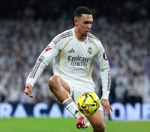 1000万超值!皇马飞翼代表作:弯刀助攻11次长传盘活全队