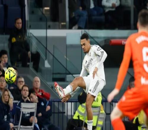 龙赛罗盛赞阿诺德:太杰出了,他的黄金右脚闪耀着惊人光芒