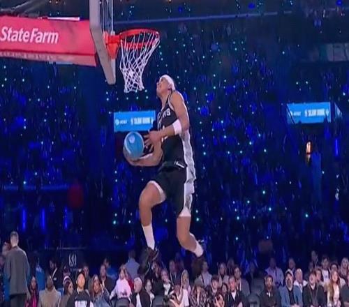 扣篮大赛首轮,卡特布莱恩特得到45.6分