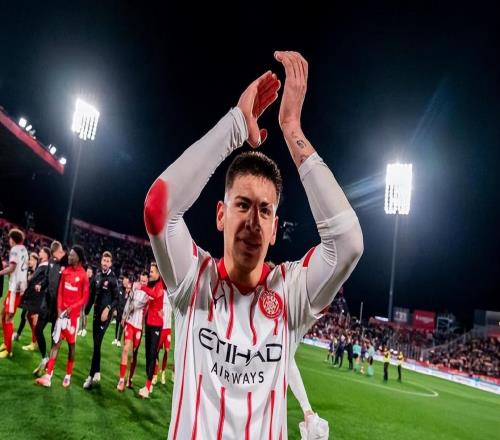 巴萨1比2赫罗纳让出榜首,亚马尔低效成输球主因,库巴西赛季首球