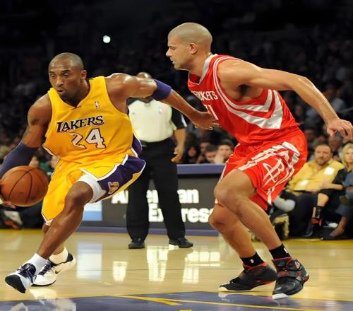 有一说一,NBA公认进攻“万花筒”就5人,强如哈登库里都不够格