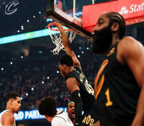 胜篮网豪取6连胜!哈登将骑士双塔喂吐,这阵容再加詹姆斯还咋玩