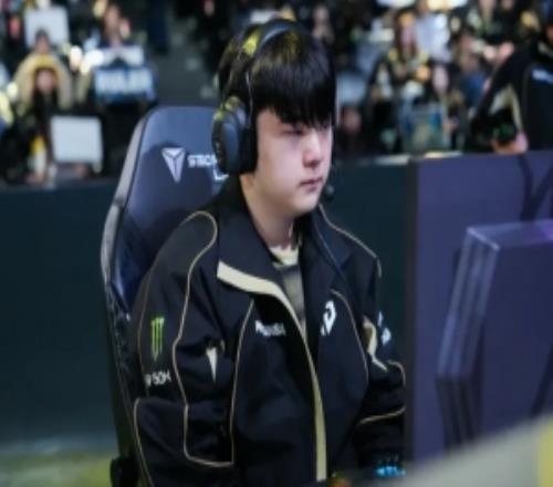 Canyon:感觉T1会晋级决赛养成了不规避交战的好习惯