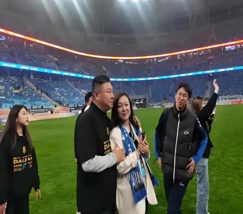 李明2月20日重返大连足坛!跟陈东和孙继海重聚,引发热议