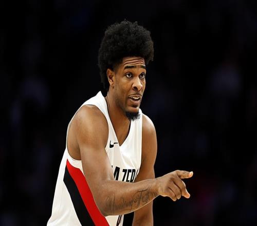 打出了灾难级的表现,开拓者后场新星的稳定性还有待提升