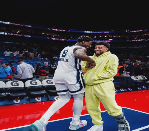 冲突爆发!两人驱逐!等着被NBA禁赛吧