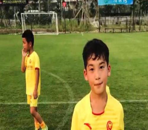 布尼亚明:永远热爱和感恩恒大足校,这十年是我最珍贵的时光