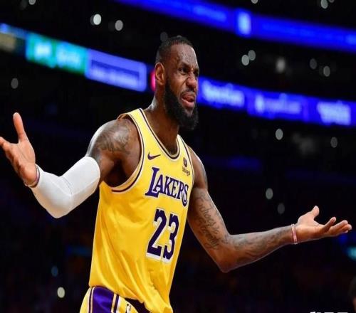 湖人球迷倒戈给死敌绿军加油!科比魔术师做不到的事,詹皇做到了