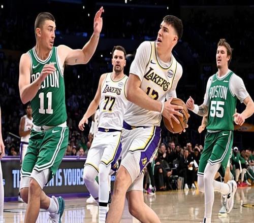 能力有限,但湖人锋线新星却被迫承担了远超出个人能力的责任