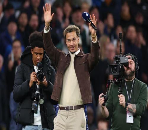 北伦敦德比中场时向球迷表达思念,阿里:你们是一辈子的家人