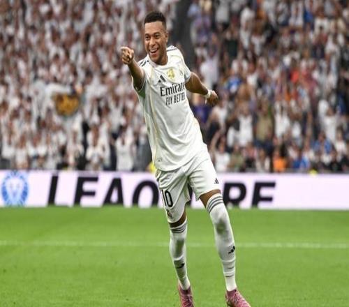 队报:姆巴佩中途退出皇马周二的训练,出战本菲卡存疑