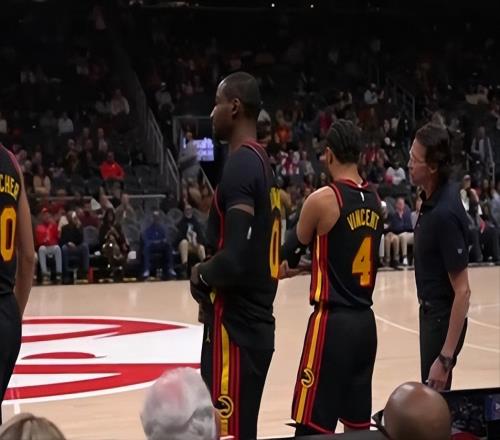 單節(jié)5中5，狂轟27分！庫(kù)明加首秀一頓亂殺，鷹記：科爾應(yīng)感到羞愧