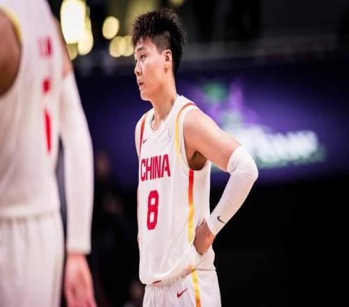 男籃戰(zhàn)日本首發(fā)5虎大猜想：二趙聯(lián)手，張鎮(zhèn)麟穩(wěn)了，高詩(shī)巖靠邊站
