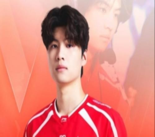 WE慶祝Monki出道兩周年：未來(lái)可期，我們一直都在