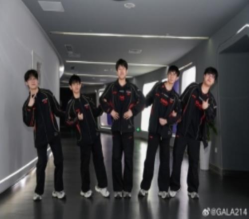 GALA賽后更新動(dòng)態(tài)：兄弟們后天加油！