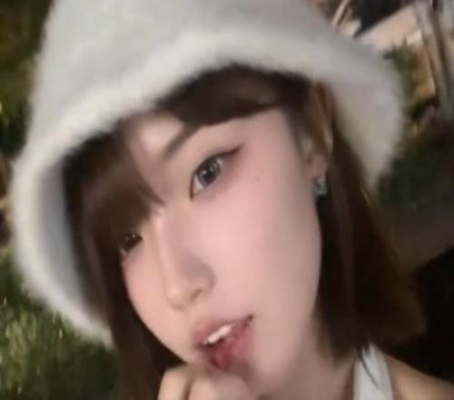 女版Faker和女版Deft合影！網友：太像深田老師