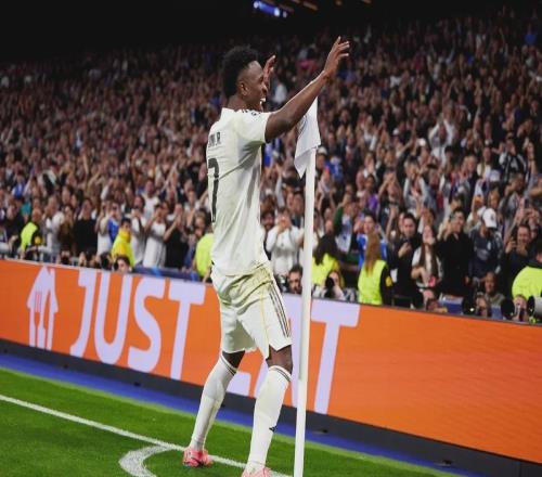 皇马21本菲卡引争议!维尼修斯跳舞+球迷怒喷:赢球全靠运气