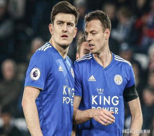 曼联两传奇离队半年后，一队痛失榜首，英超前冠军，或两年降两级