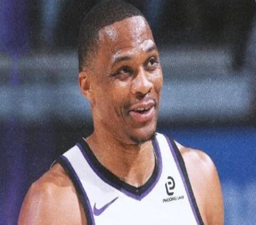 一打KD就來(lái)勁威少對(duì)陣火箭首節(jié)獨(dú)得17分&國(guó)王全隊(duì)僅22分