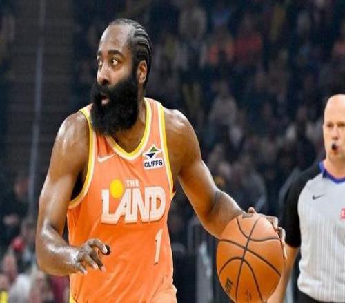 官宣：詹姆斯哈登右手拇指出現(xiàn)無移位骨折今日出戰(zhàn)存疑