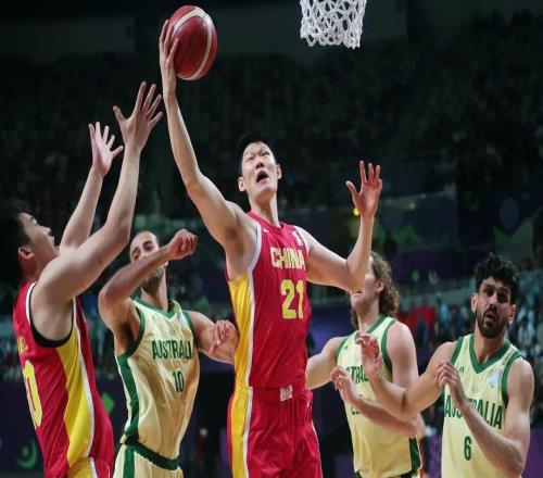 明晚客戰(zhàn)日本，中國男籃再輸就是萬丈深淵！