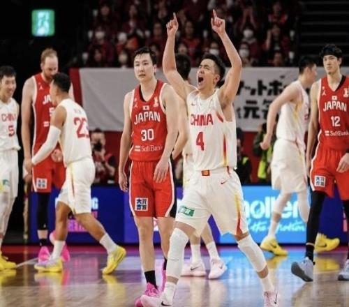 勇敢的心！中國(guó)男籃演繹“絕境求生”超級(jí)逆轉(zhuǎn)