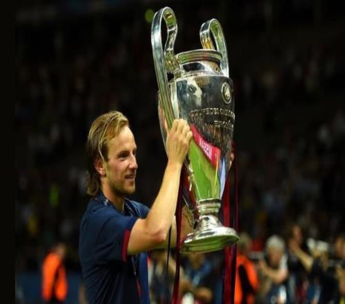 世体:拉基蒂奇将在今晚的欧冠抽签仪式中担任嘉宾,负责抽签