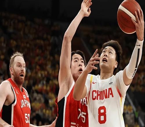 逆转日本发布会!赵睿谈缺席韩国原因,直指团队需每个人都站出来