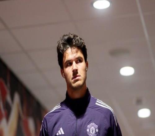 拉门斯：场外我只是个普通人作为门将