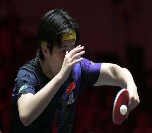 體壇午爆中國男籃取得世預(yù)賽首勝，歐聯(lián)杯16強(qiáng)出爐今晚抽簽