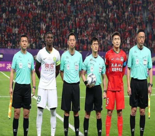 新賽季中超第一奪冠熱門是海牛，因強(qiáng)力鋒線加盟，泰山是降級(jí)熱門