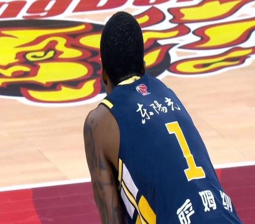 2米08身高+頂級護(hù)框！廣東最適合的大外援曝光，朱芳雨要出手了