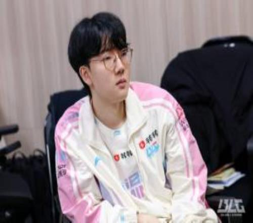 贵有贵的道理!老公Viper骑脸爆杀相公ELK