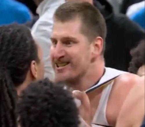 多爾特下黑腳！雷霆和掘金沖突！沒見過這么兇的約基奇