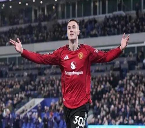 沒(méi)有什么驚天創(chuàng)造，卡里克能連戰(zhàn)連捷，不過(guò)是尊重基礎(chǔ)規(guī)律罷了