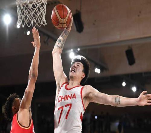 男籃世預(yù)賽12人大名單不變！張鎮(zhèn)麟有望爆發(fā)，郭士強(qiáng)或重用余嘉豪