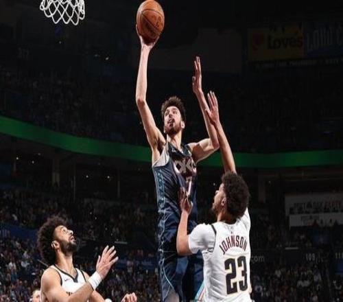 21個(gè)籃板創(chuàng)生涯新高！霍姆格倫：這是一場(chǎng)了不起的勝利