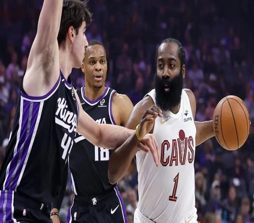 27分+16板+14助，年薪僅363萬！威少逆天改命，德羅贊卻進(jìn)退兩難