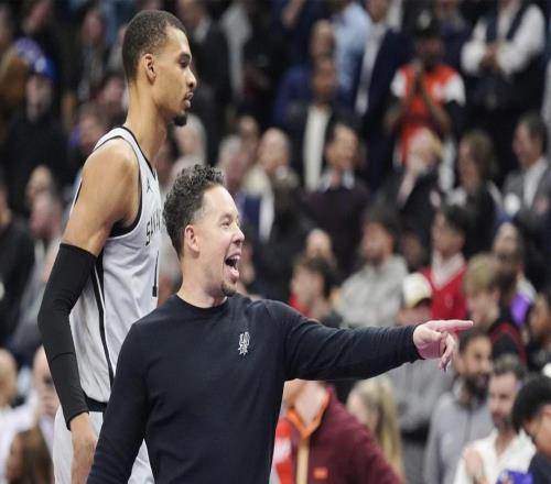 開(kāi)心，馬刺隊(duì)主教練米奇約翰遜坦誠(chéng)談及11連勝