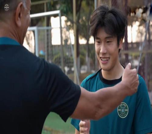 浙江让广西进两个5外援先撤了中超互捅模式!U23队长获5年长约