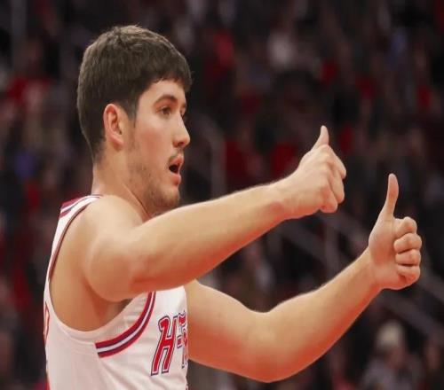 火箭105115热火1喜3忧!谢泼德防守进步,电风扇+2首发没法看!