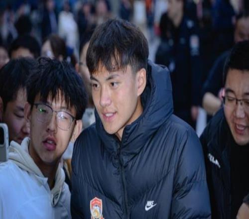 青岛双雄结束冬训,中超联赛开赛进入倒计时