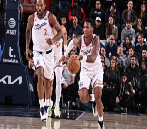 快船5人得分15+，20分勝鵜鶘！小卡23+5，大洛立大功，費(fèi)爾斯28分