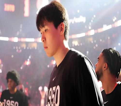 NBA中國官網(wǎng)：楊瀚森最近有個“不成文義務(wù)”，給傷員當(dāng)“陪練”