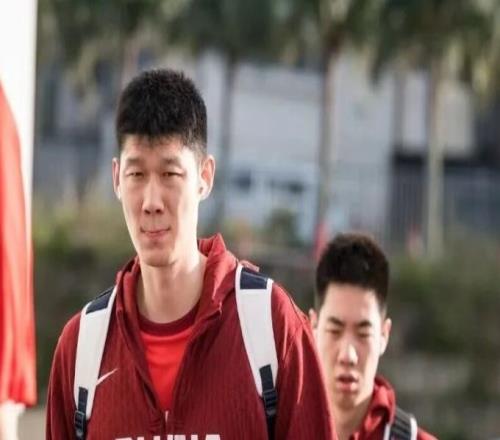 7872，中國男籃傳來喜訊！日本幫大忙，晉級形勢豁然開朗