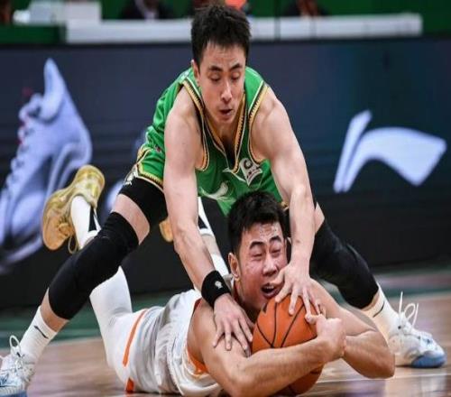 遼寧男籃全新陣容亮相！烏戈拒絕輸球，哈維上演首秀，央視直播