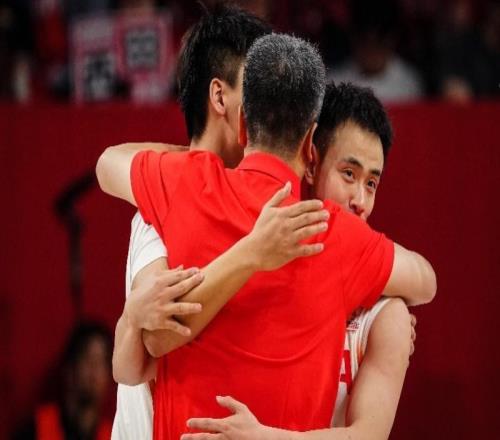 熱血逆轉(zhuǎn)！中國(guó)男籃取世預(yù)賽兩連勝，重新贏回出線(xiàn)主動(dòng)權(quán)