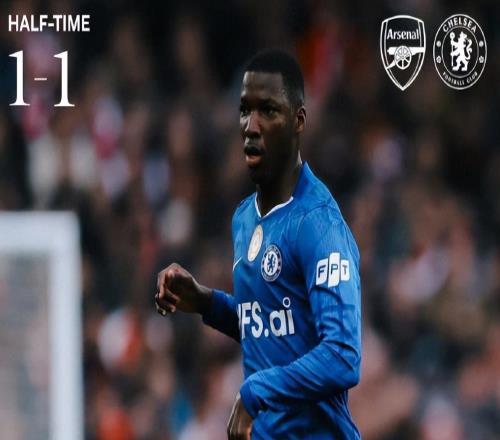 阿森納2比1切爾西領(lǐng)跑英超，角球成為主題，紅牌左右德比勝負(fù)