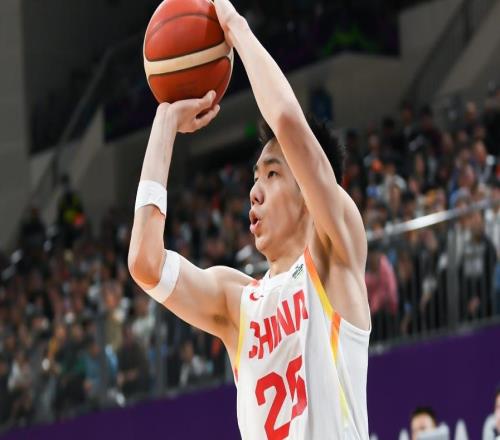 两场世预赛广厦双核侵略性拉满!胡金秋统领起势,朱俊龙成顶级3D