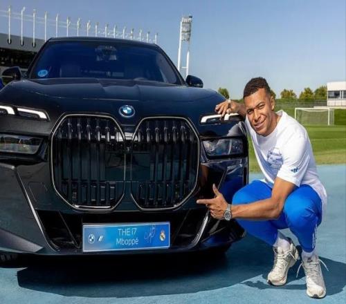 太阳报:姆巴佩在西班牙一家驾校学习驾驶,教练是马竞球迷